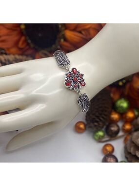Vintage Style Snap Jewelry Bangle Bracelet & Fancy Red 18mm Snap! #77 NWT